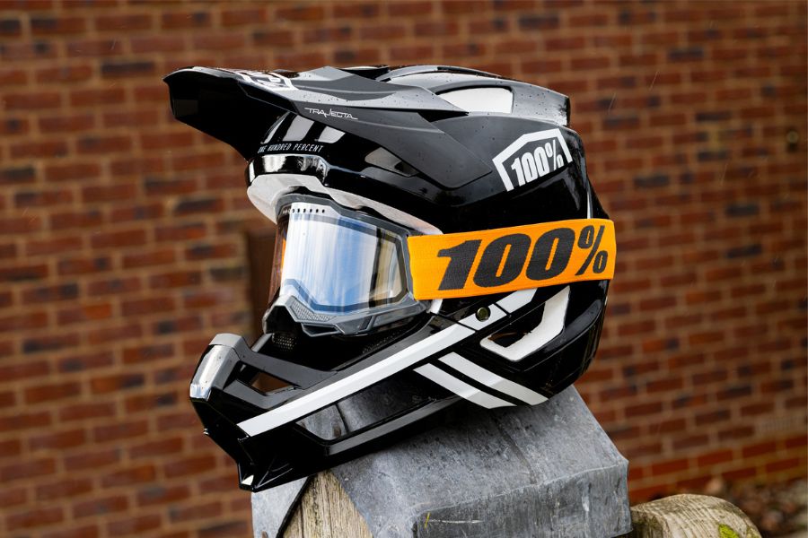 100 mountain bike helmet Mountain Bike 100 Status Helmet Weight Mountain Bike Helmet 100 Trajecta  Weight 100% Trajecta Review Cycling