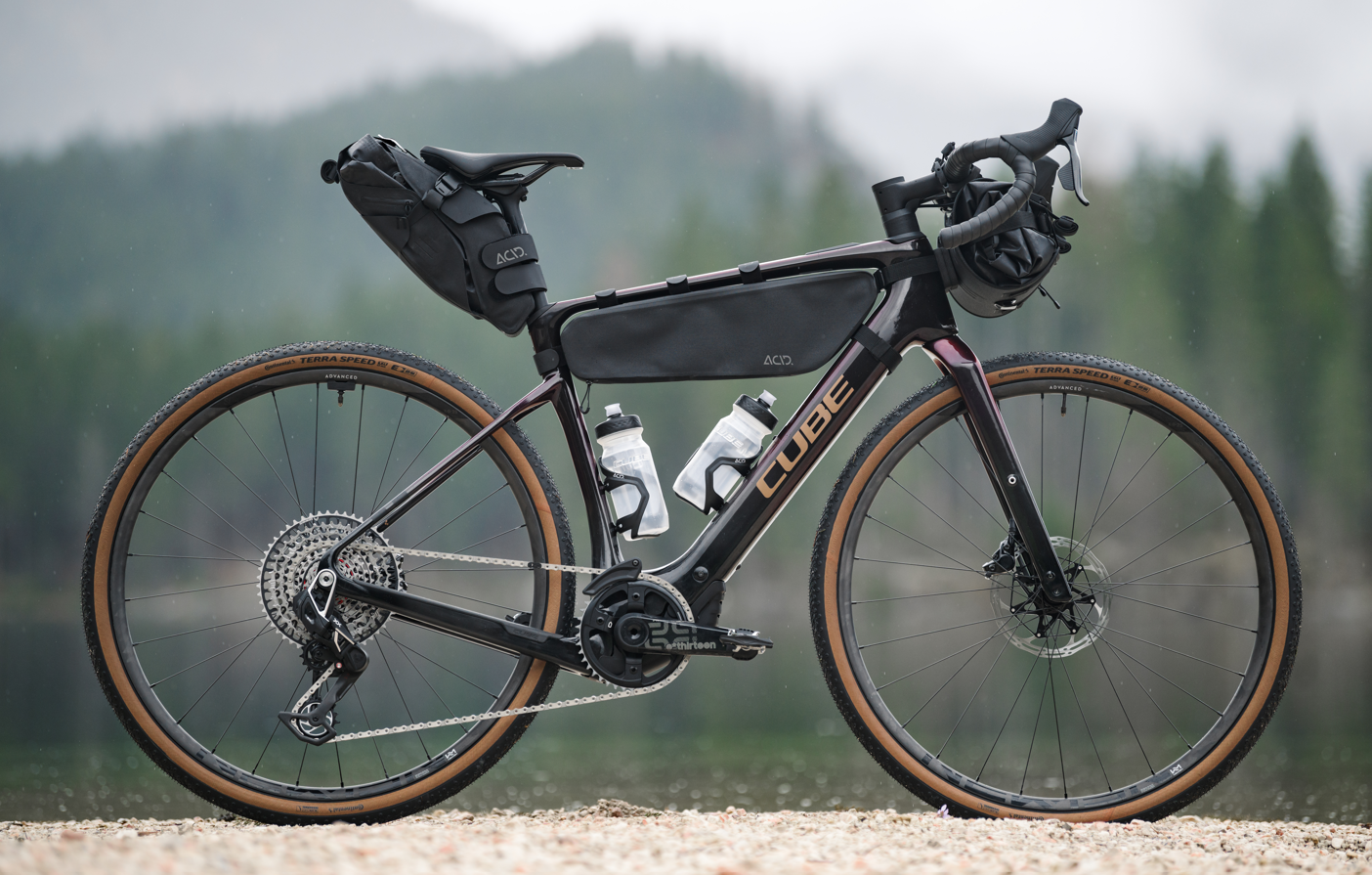 Cube Nuroad Hybrid to open up the gravel path | Cycling Electric