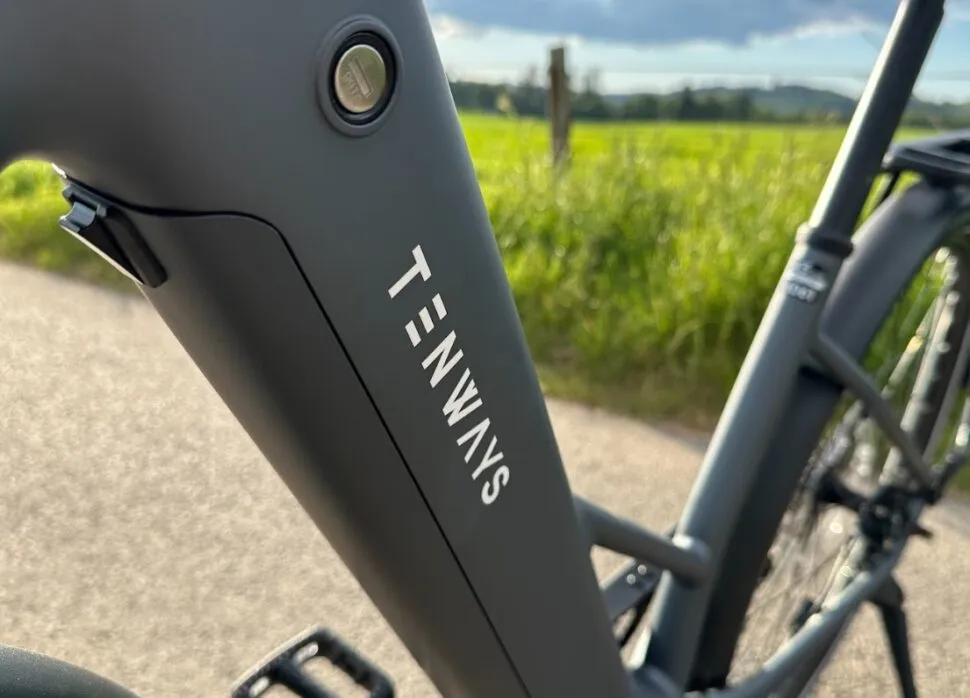 tenways-ago-air-review-battery-970x698