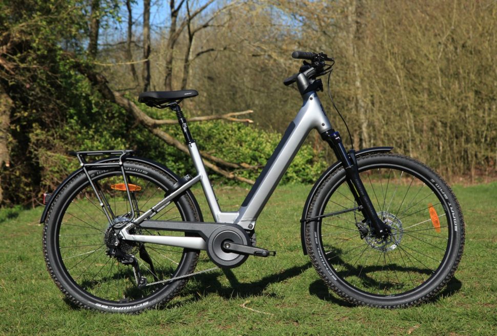 Revisión de Moustache Xroad ES