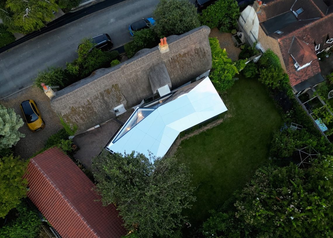 Mirror Pod Extension - AJ Buildings Library