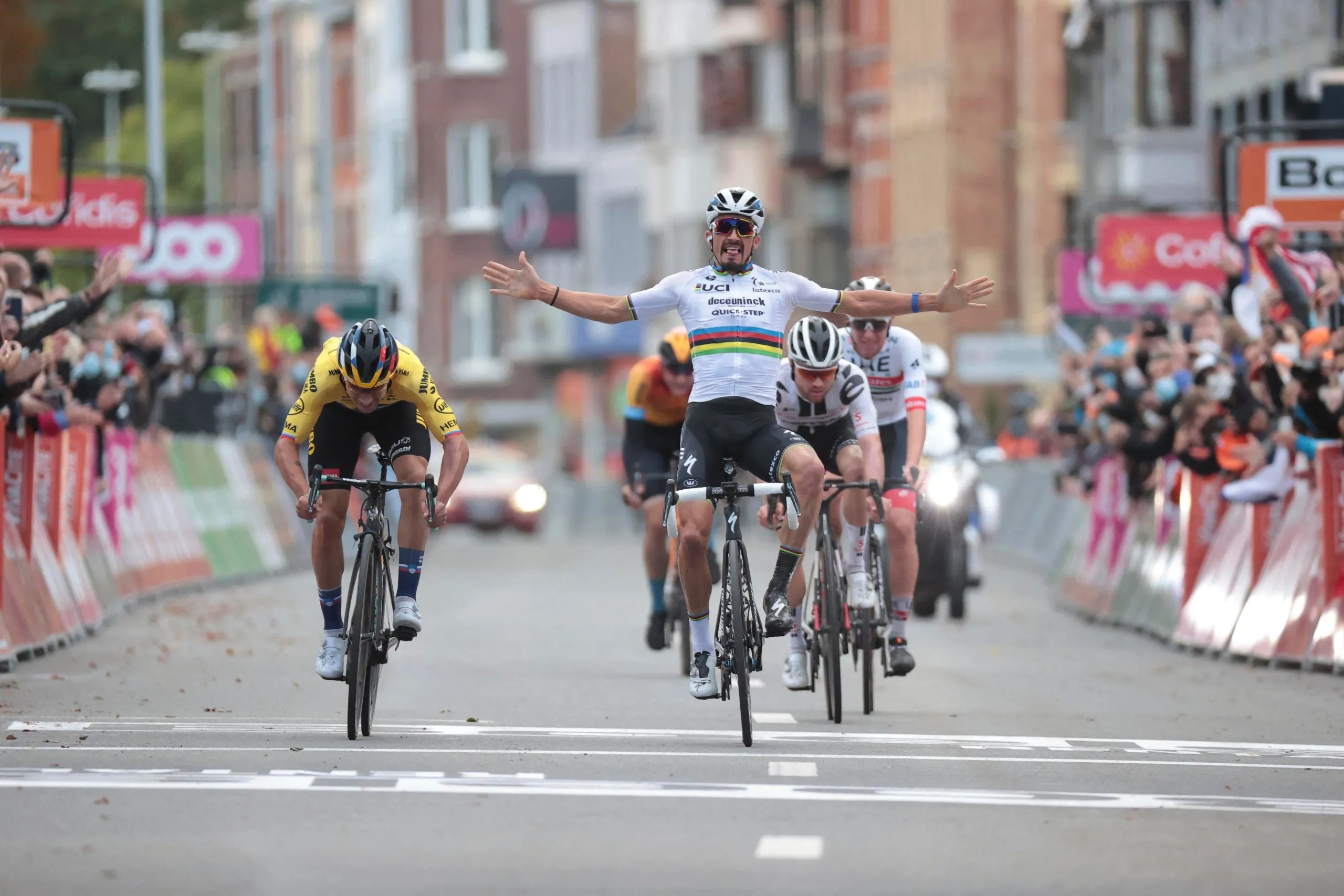 pressesports_582932_cycle_-4_primoz_roglic_julian_alaphippe_2020_liege_bastogne_liege