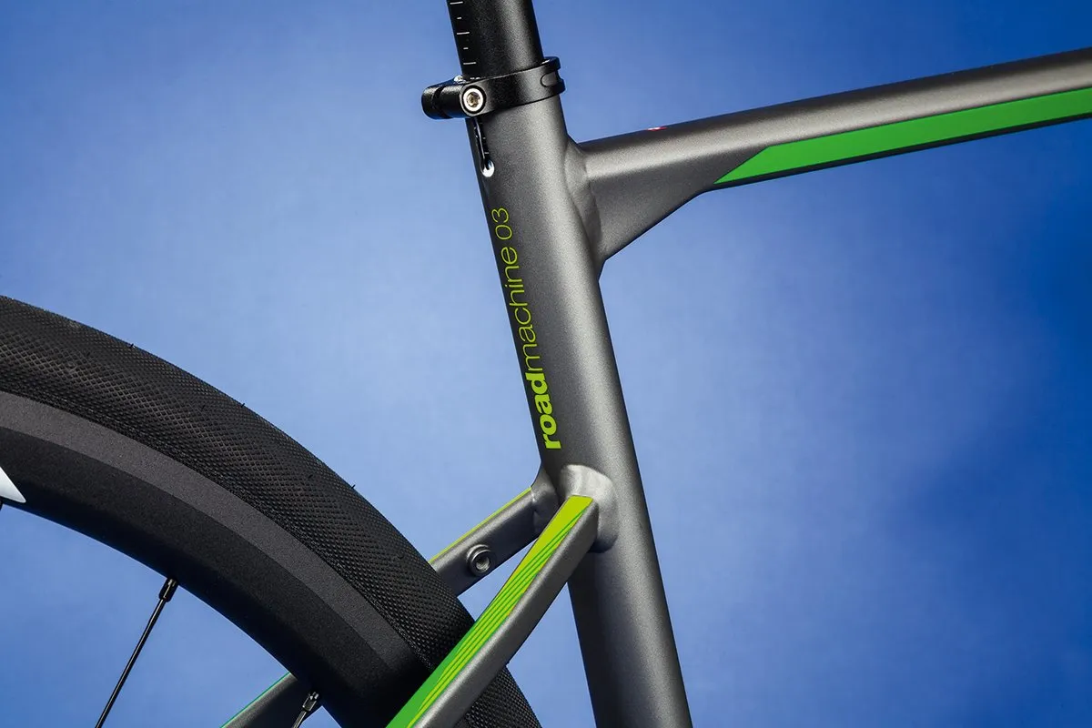 BMC Roadmachine RM03 Disc review | Cyclist