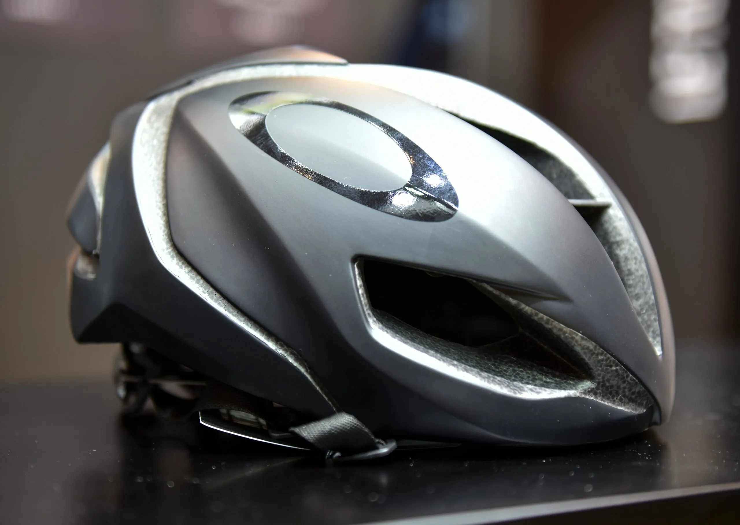 Oakley Aro 5 helmet review | Cyclist