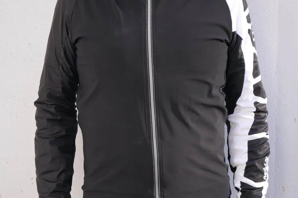 ASSOS R&D EXILE サイクルジャケット ブラック/ホワイト Assos milleJacket_evo7 review | Cyclist