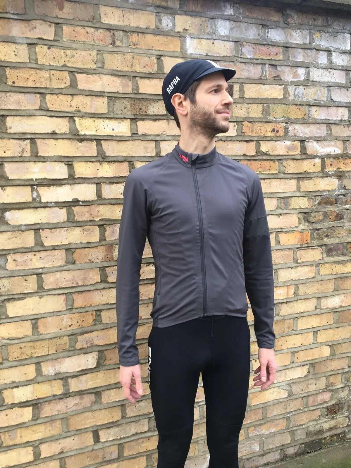 Rapha PRO TEAM TRAINING JACKET Mサイズ ラファ Rapha Pro Team Training Jacket review | Cyclist