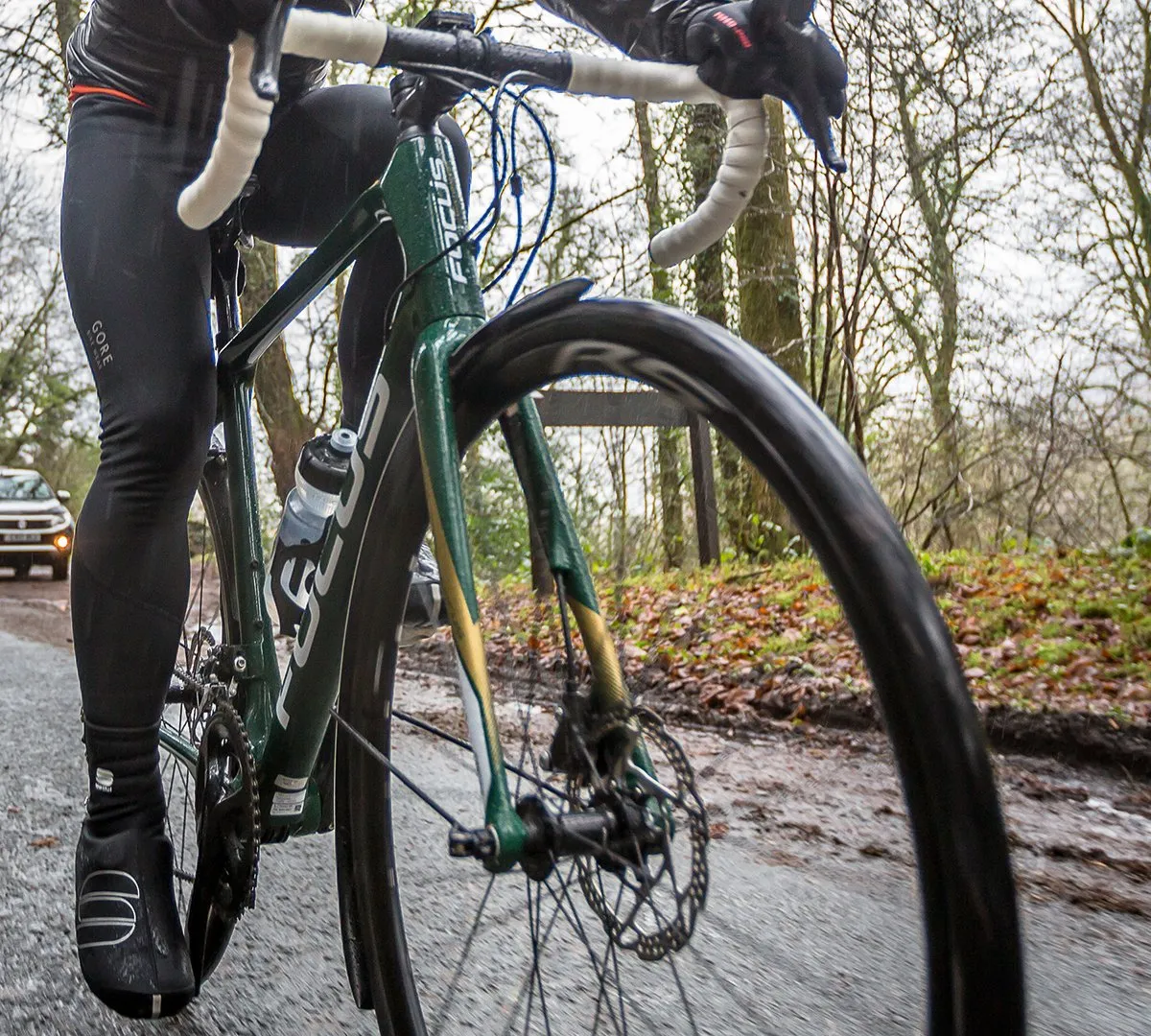 FOCUS「フォーカス」 PARALANE 105 2018年モデル ロードバイク 2018 Focus PARALANE 105 – Specs, Comparisons, Reviews – 99 Spokes
