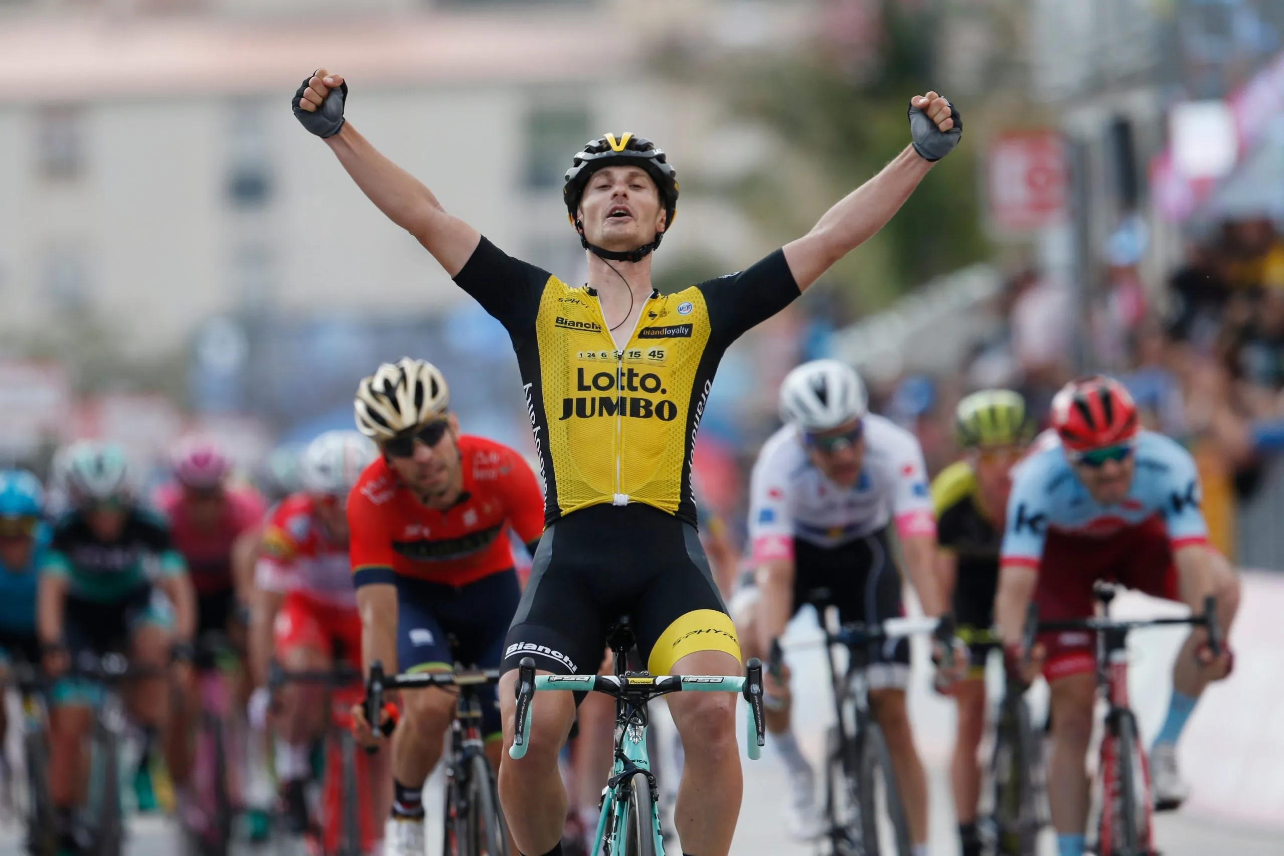 LottoNL-Jumbo change kit to prevent clash at Tour de France | Cyclist