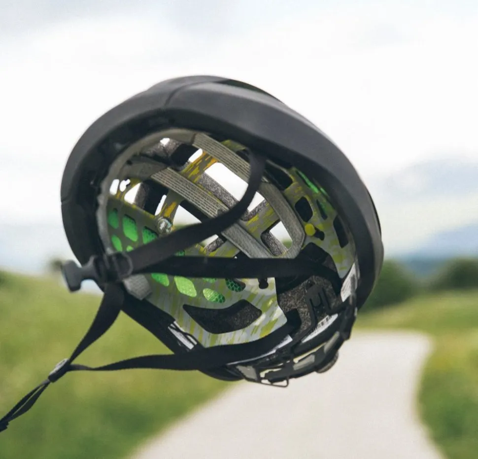 bern hendrix bike helmet The Bern Hendrix Helmet