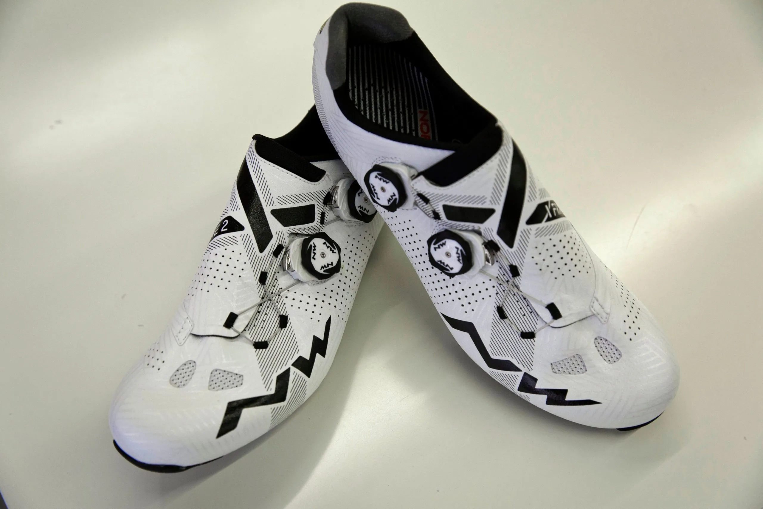 Chaussures Cyclisme Northwave Eclipse Pro Femme - EU 37/US 5.5, Blanc/argent, Neuves
