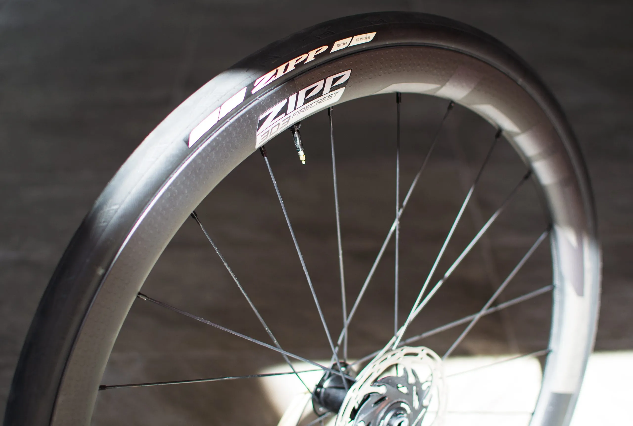 自転車本体 ZIPP 303 Firecrest 40mm TU 2010 Zipp 303 Firecrest Tubeless Disc: A brand new wheelset with new