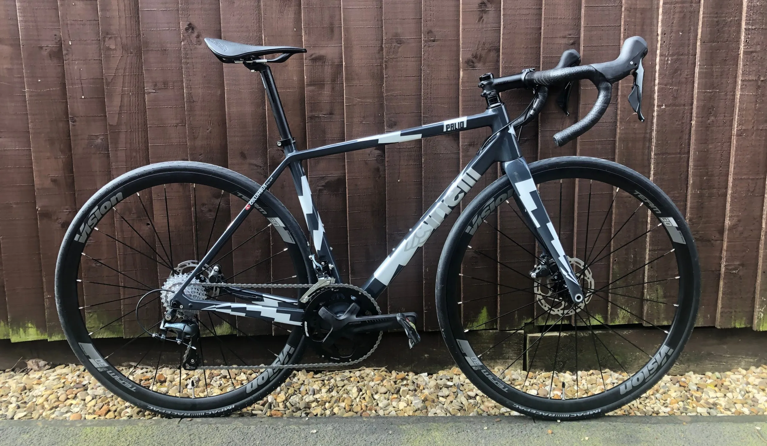 Cinelli PALIO 　L（54）105　ディスク　11s Cinelli Palio Disc review | Cyclist