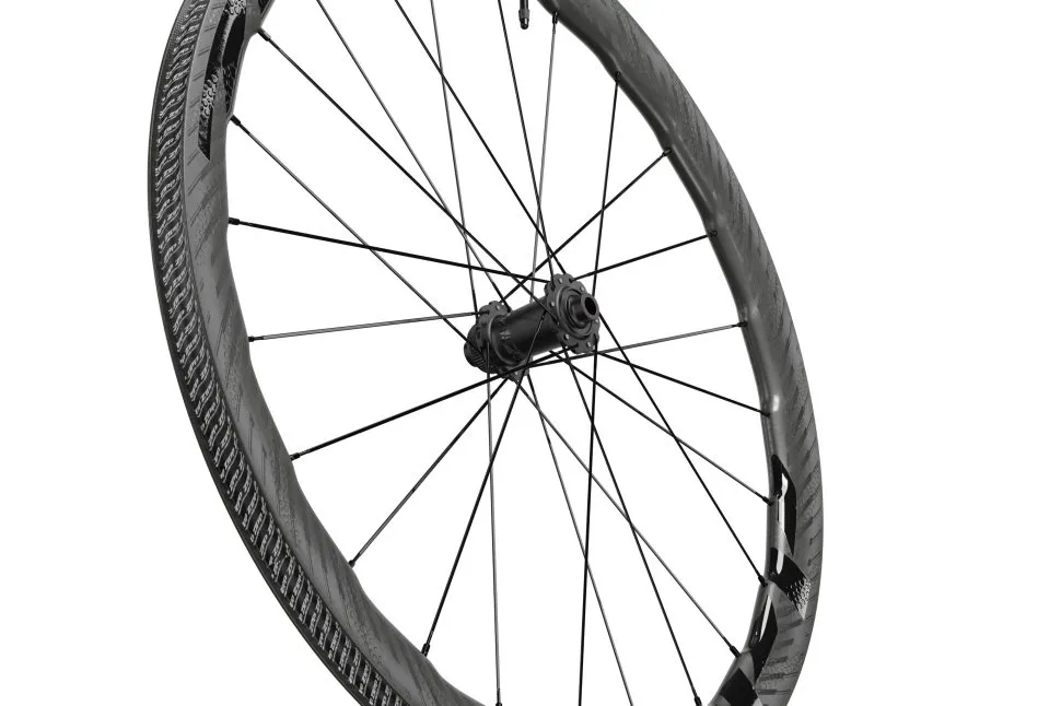 パーツ zipp nsw 353 + zipp nsw 303 Zipp 353 NSW: stronger, faster, lighter and tubeless – US brand's