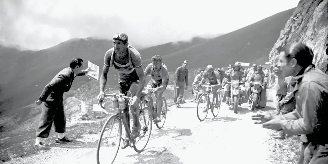 Photo Ancienne - Cycliste Français Jean Robic En Course - Italie - Années 1950 - Tirage Original