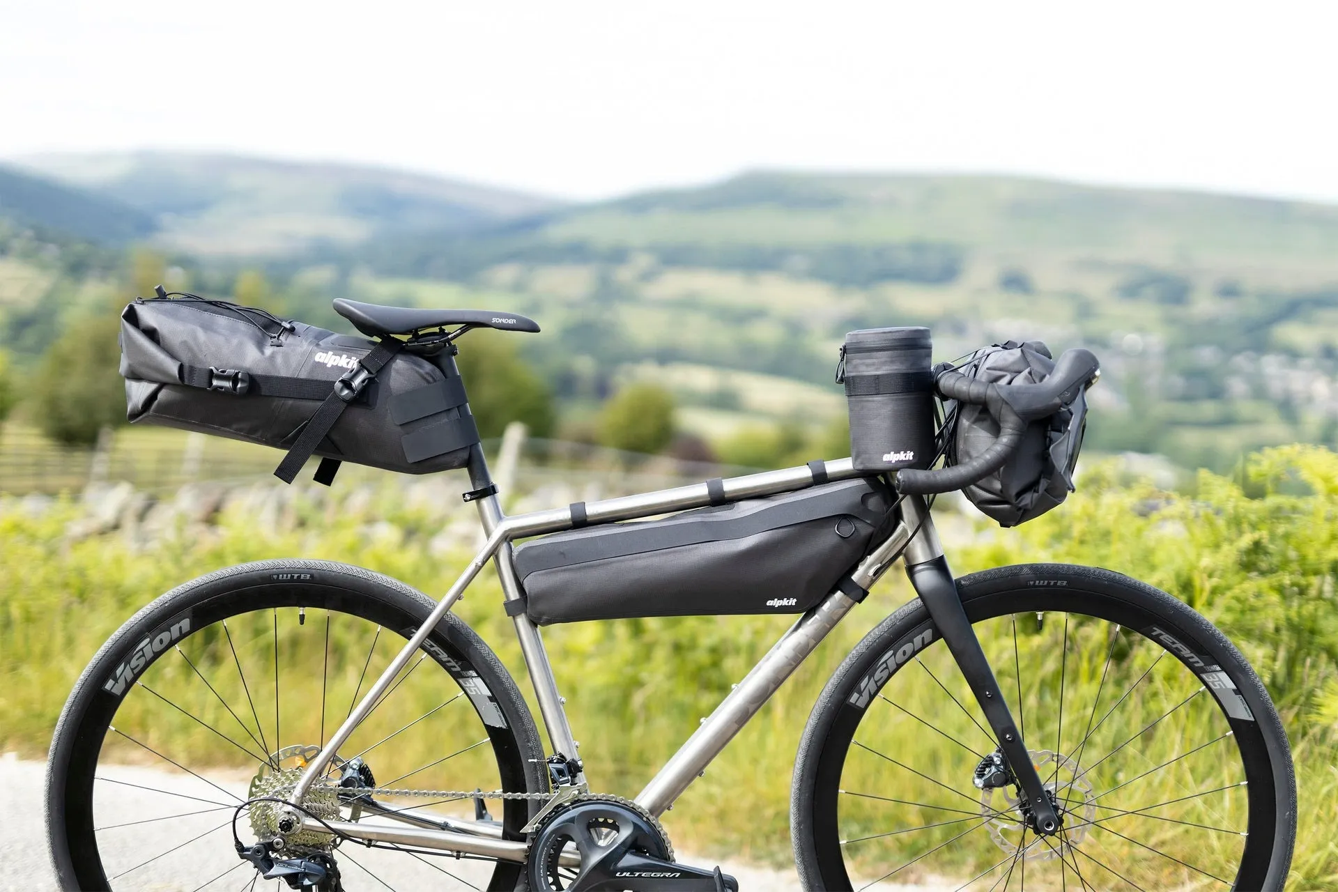 design schutzblech fahrrad GEWAGE Fahrrad-Schutzblech-Set Rennrad & Gravelbike, 700C/28 Zoll – Werkzeuglose Montage, Doppelspoiler-Design, verlängerbarer Spritzschutz Sport & Freizeit 10 Tipps für die Farben:Dunkelbraun BF2023