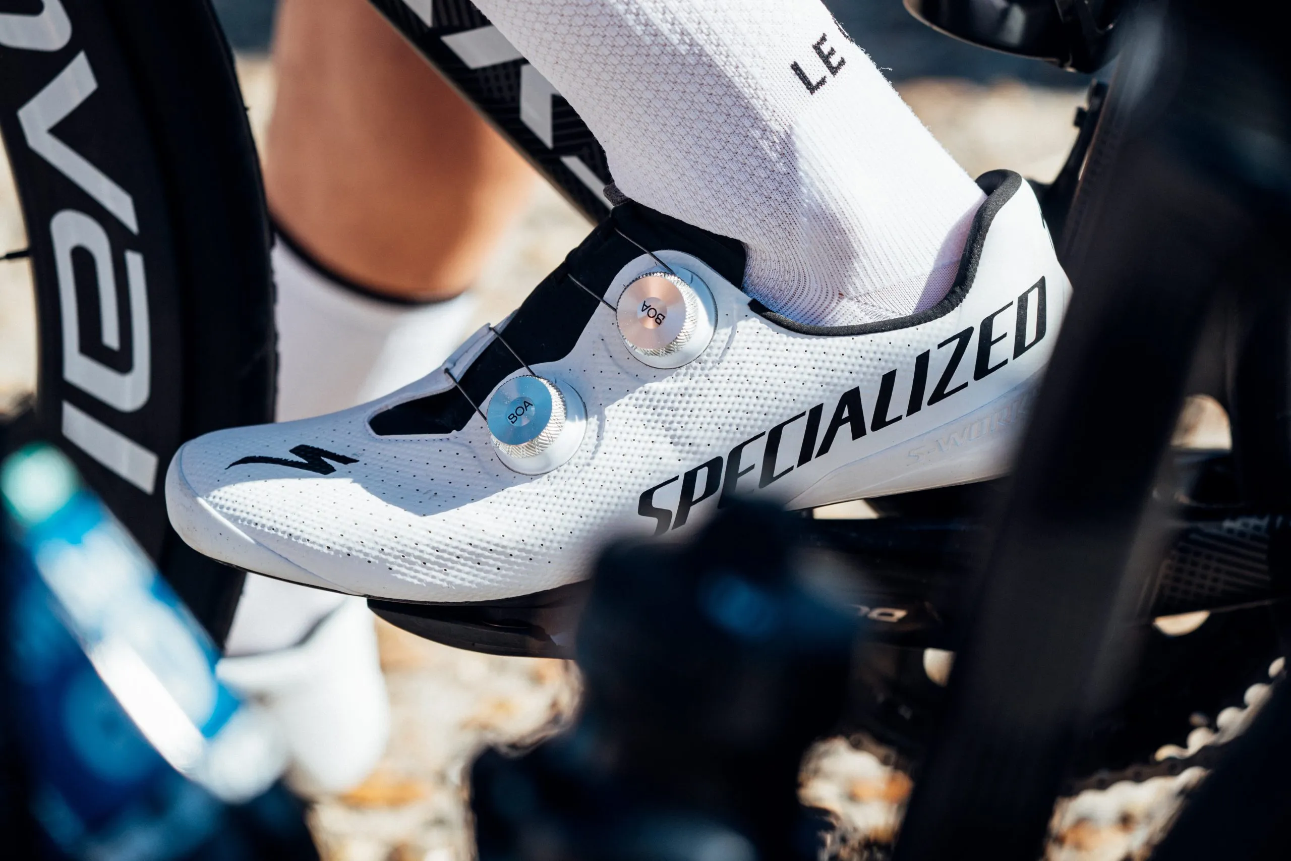 s-works_torch_cyclingimages-