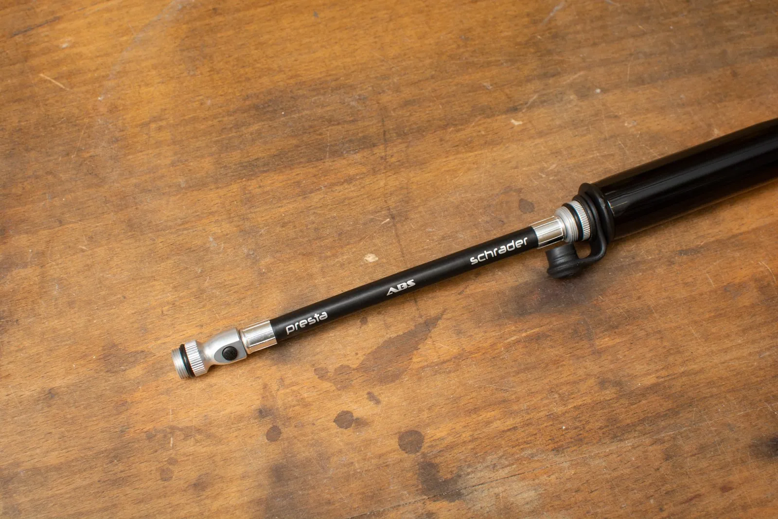 Pompe à Main LEZYNE GRIP DRIVE HV MINI Pompe à Main LEZYNE GRIP DRIVE HV MINI