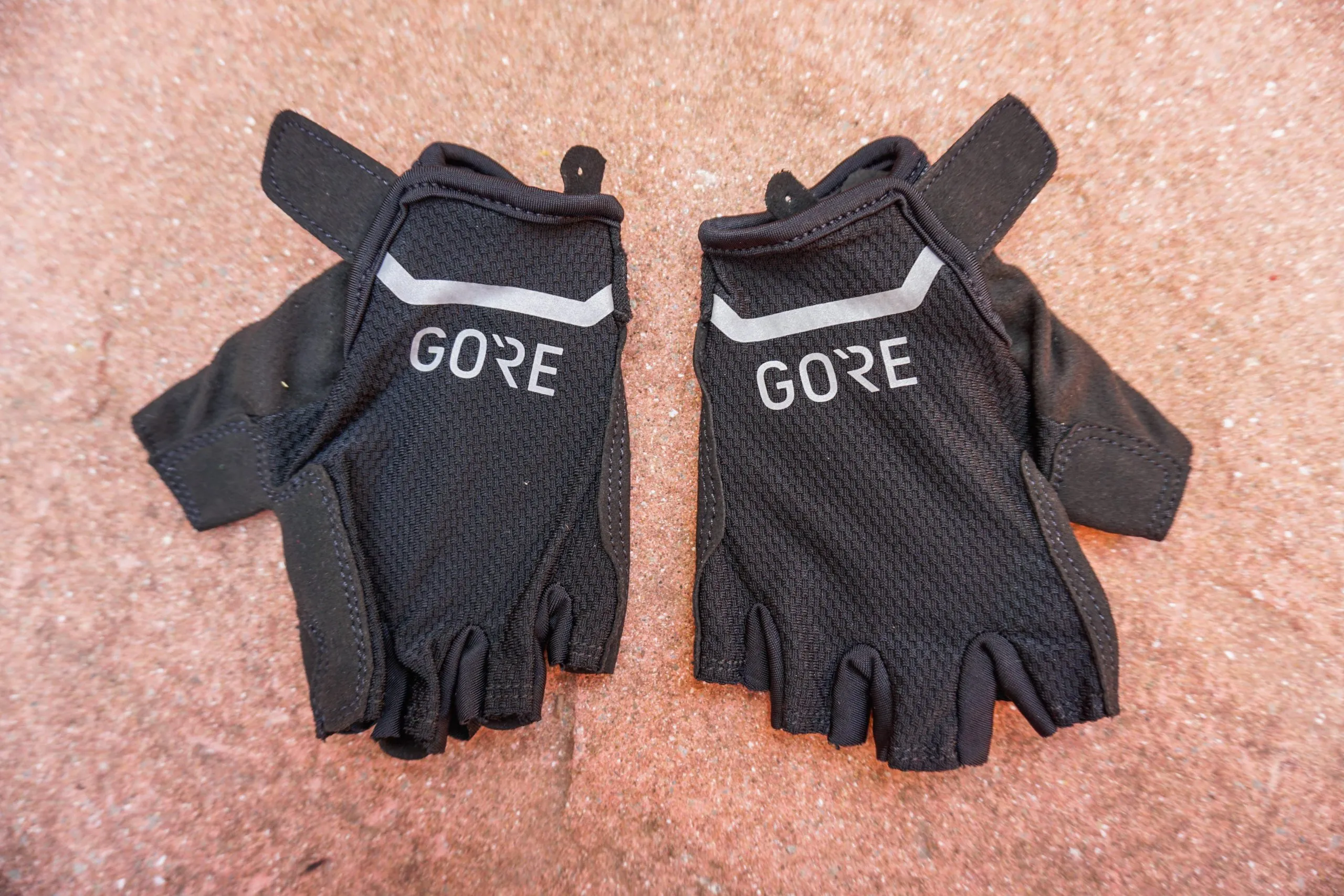 Gore Wear C3 short finger gloves review | Cyclist