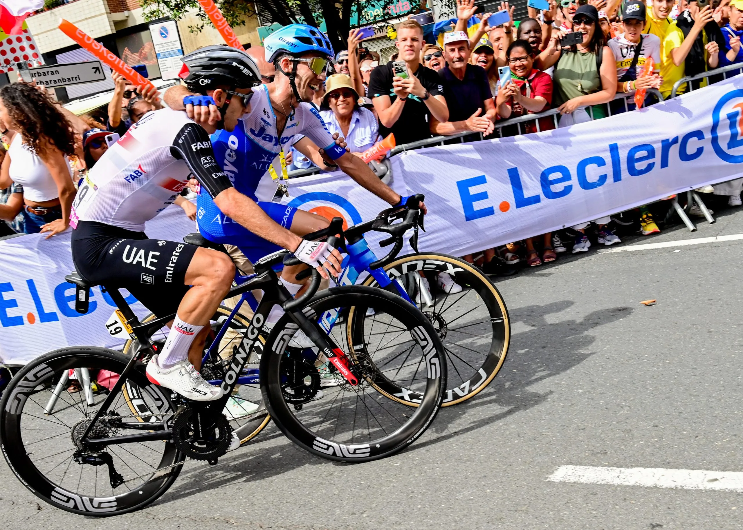 Lot De 3 Casquettes Officielles Tour De France 2023 – Neuves Sans Emballage