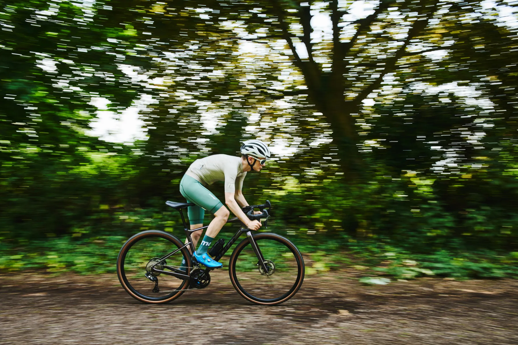 Matthew's Giant Revolt Advanced with GRX Di2 | Cyclist