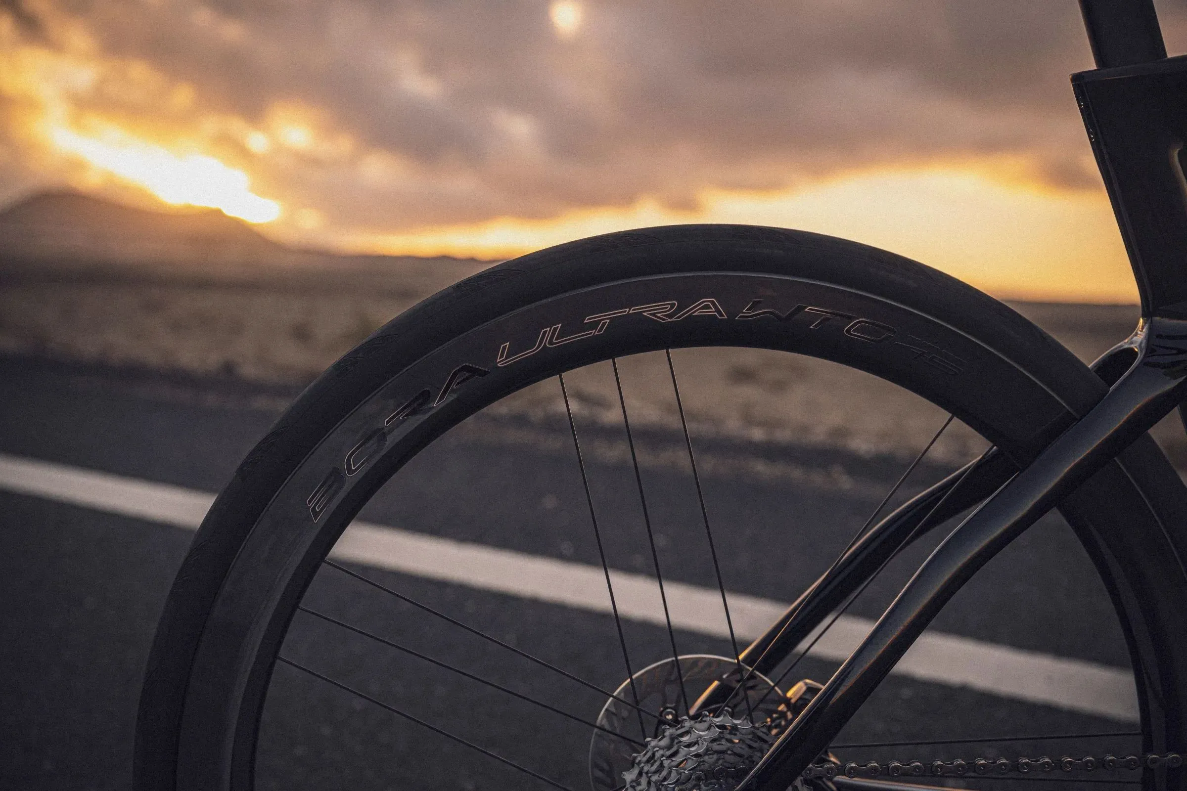 Campagnolo's Bora and Bora Ultra WTO wheels get wider, lighter and