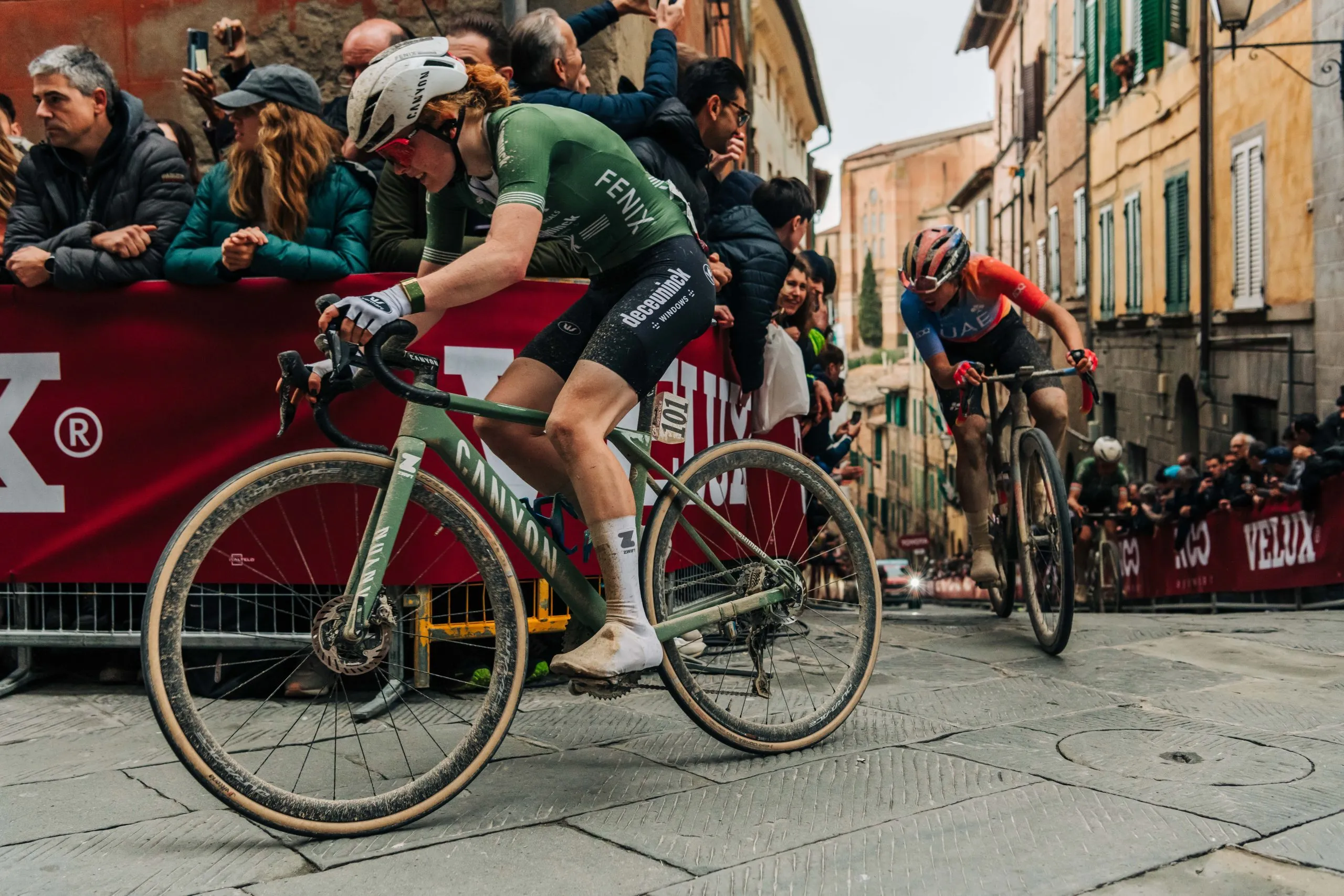 Puck Pieterse and Silvia Persico at Strade Bianche