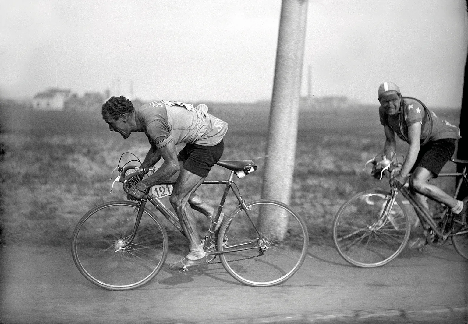 Pro race history: André Mahé and Serse Coppi share Paris-Roubaix victory in 1949