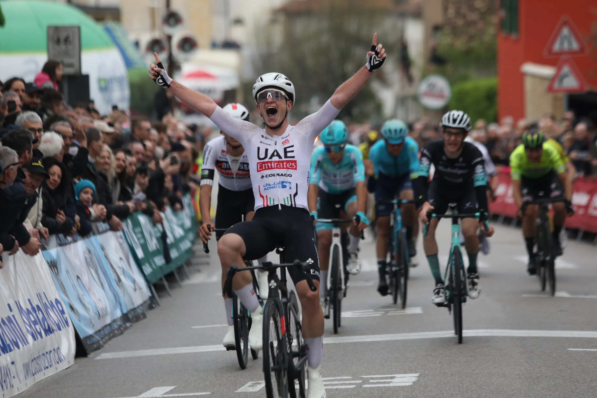 Tour de l'Avenir 2024 : Parcours et Favoris Tour de l'Avenir 2024 : Parcours et Favoris