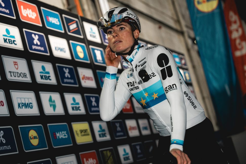 DEMI VOLLERING VOLLERING DEMI