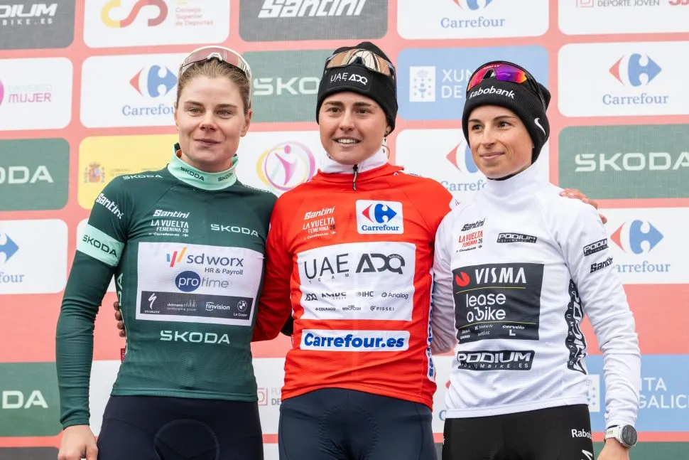 09/05/2026 – La Vuelta Femenina 2026 – Stage 7 – Pola de Laviana > L’angliru (132,9 km),Paula BLASI (UAE Team ADQ),Anna VAN DER BREGGEN (Team SD Worx – Protime),Marion BUNEL (Team Visma - Lease a Bike)