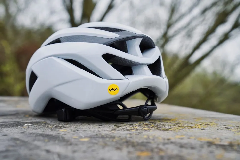 Met_Helmet_2026_044-970x647