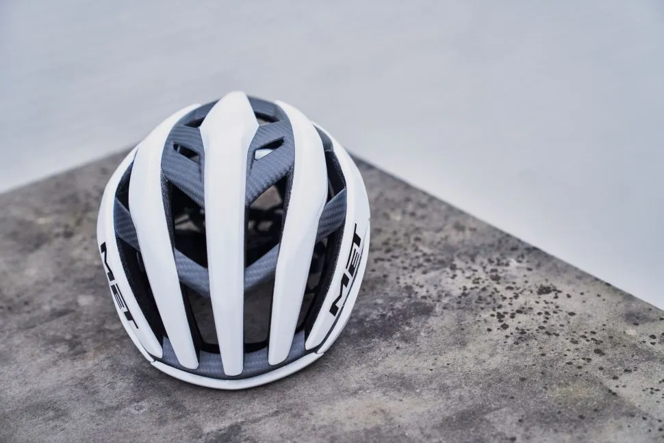 Met_Helmet_2026_137-1-970x647