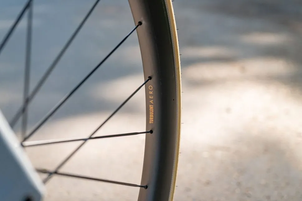 Reserve-42-49-SL-TA-wheelset-1-970x647