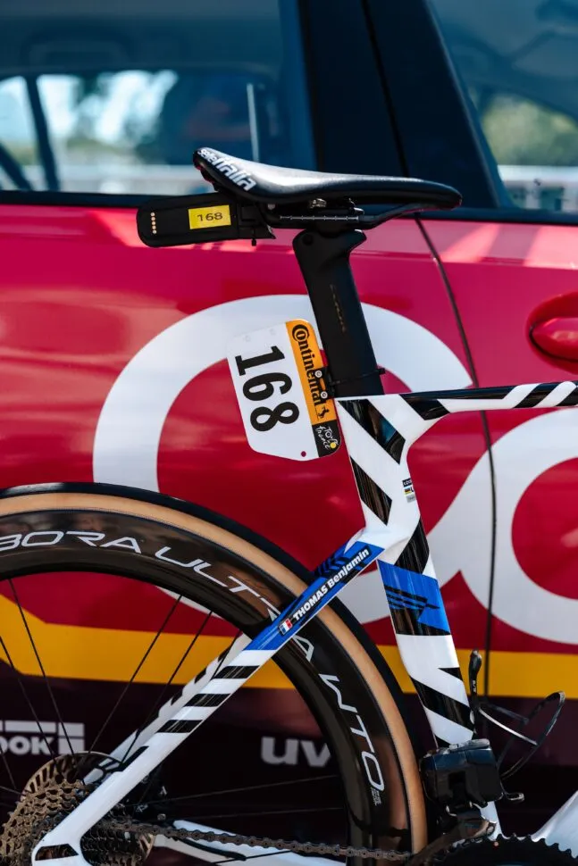Tour-de-France-Stage-17-Cyclist-Bikes-22-juillet-2026-5-647x970