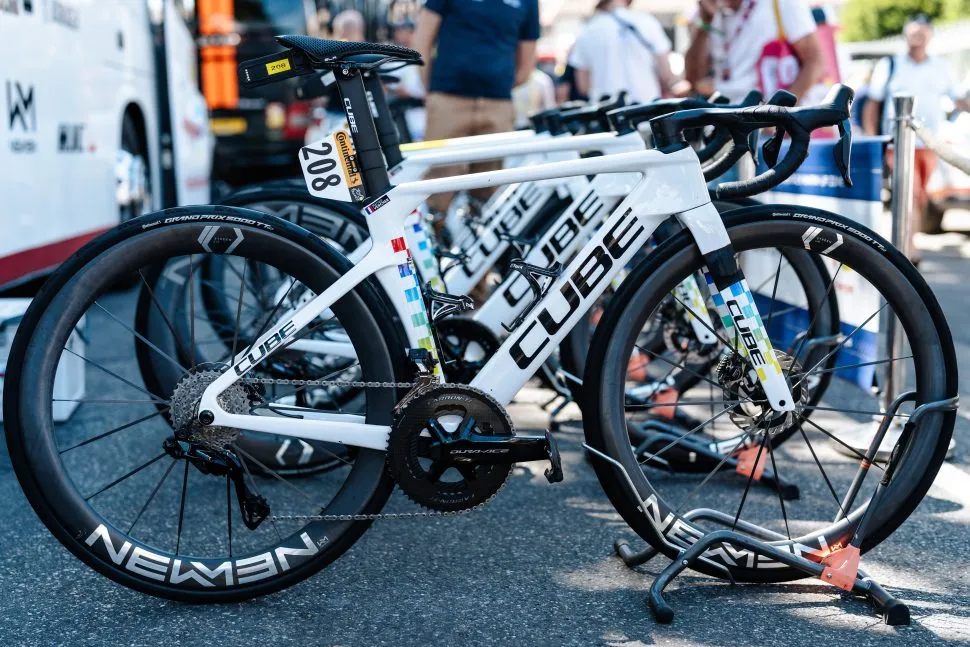 Tour-de-France-Stage-4-Cyclist-Bikes-07-juillet-2026-42-970x647.webp