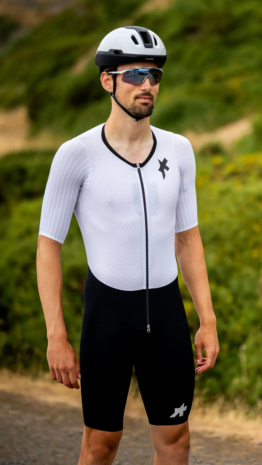 Assos-skin-suit-app.webp