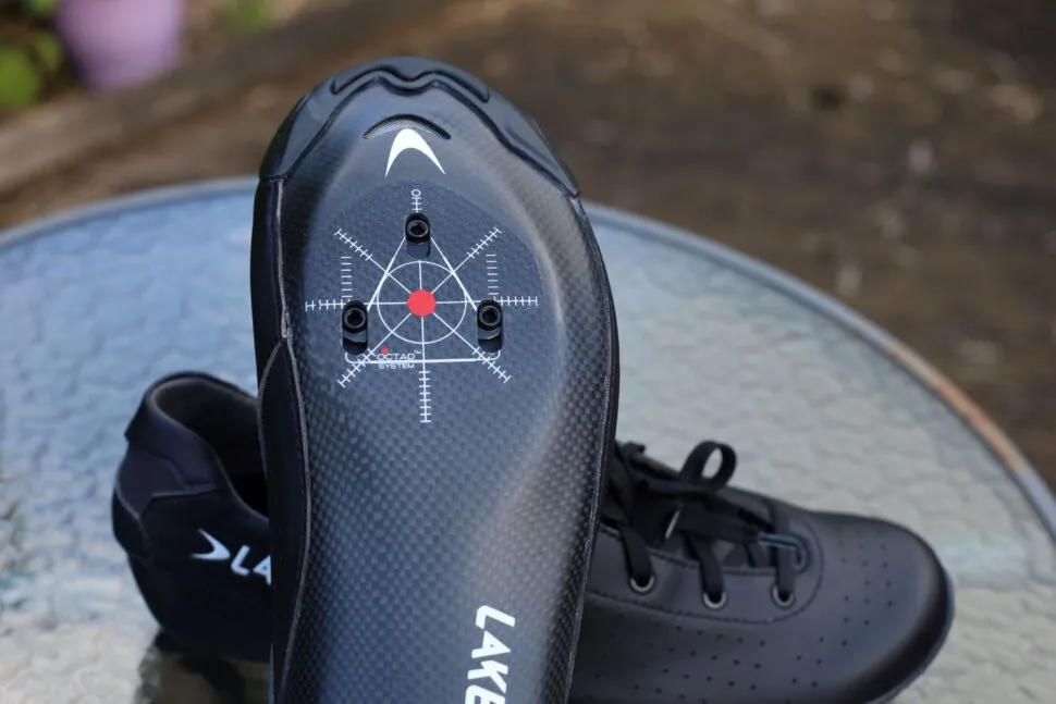 lake-cx400l-cleat-bolt-holes-970x647